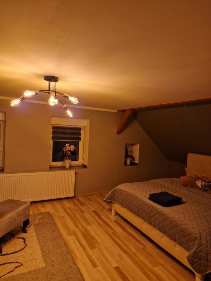 Asienka 1 Apartamento Mirsk Exterior foto