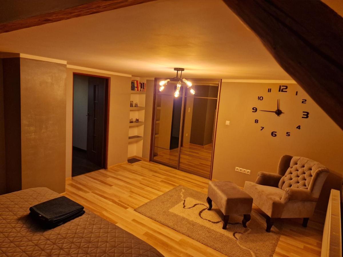Asienka 1 Apartamento Mirsk Exterior foto