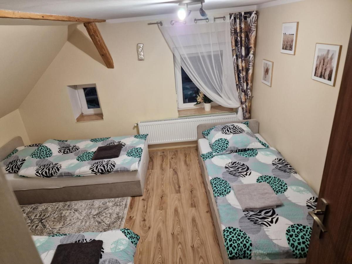 Asienka 1 Apartamento Mirsk Exterior foto